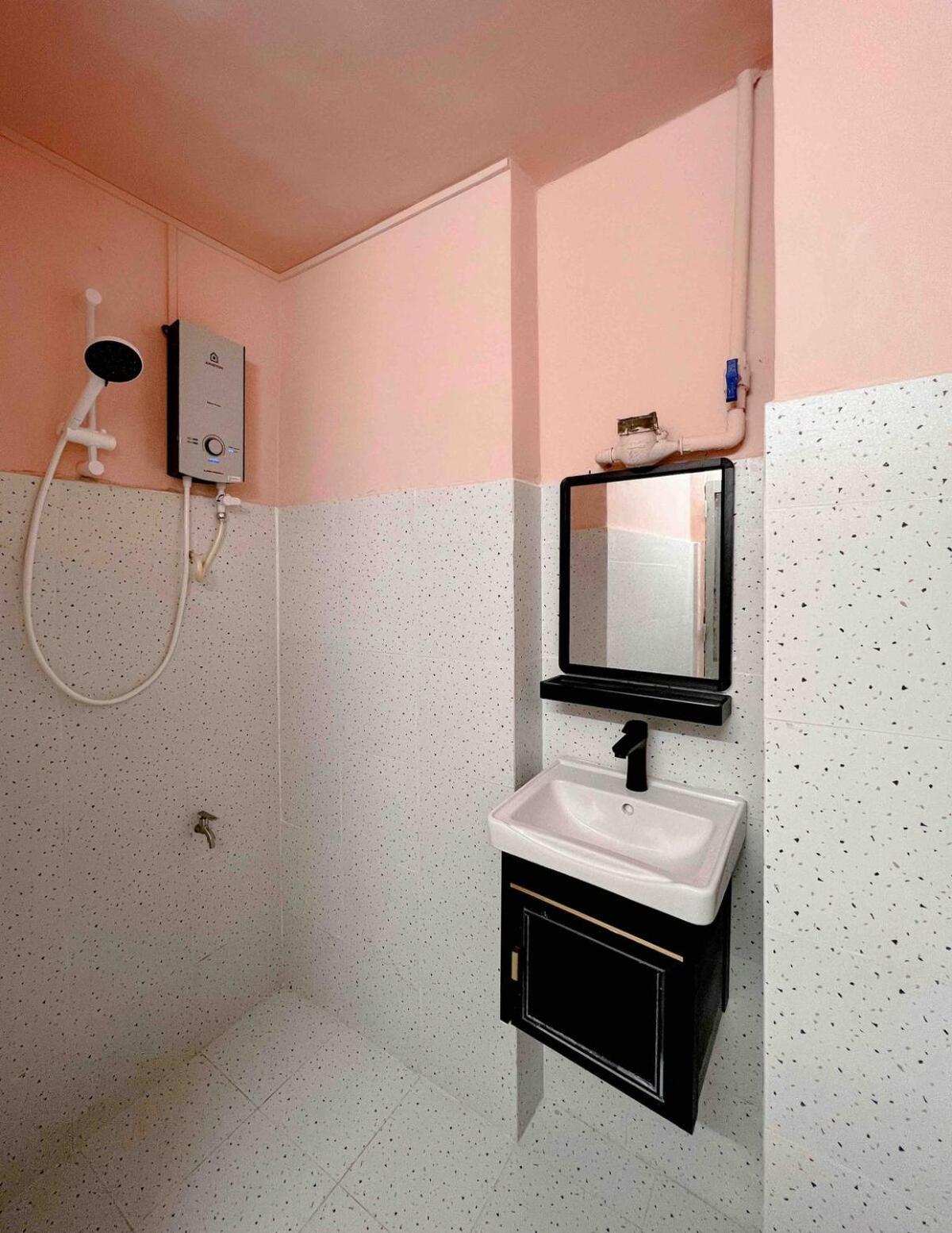 Glorious Loft- Near Benthanh Market Apartment Ho Chi Minh City